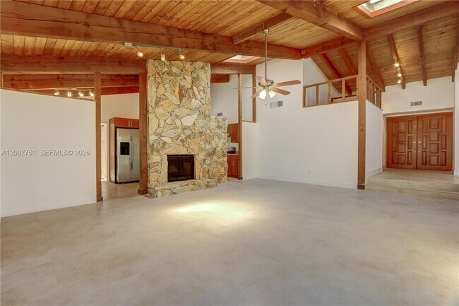 Building Photo - 9103 SW 78th Pl