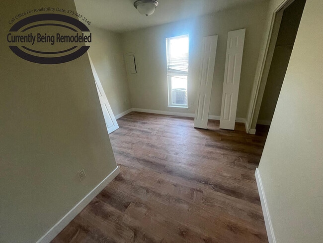 Building Photo - 319 West Blvd N