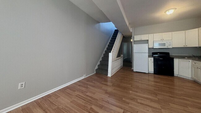 Building Photo - 3329 Ridge Ave