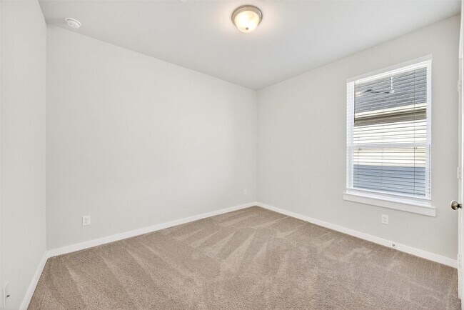 Building Photo - 21827 Blue Daisy Ct
