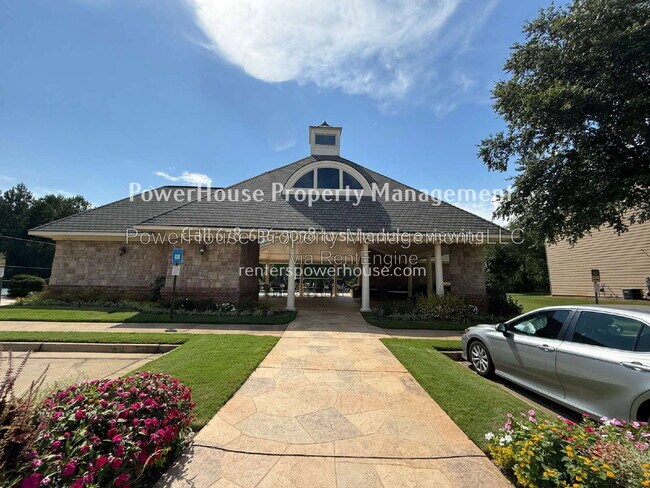 Building Photo - 1045 Township Cir