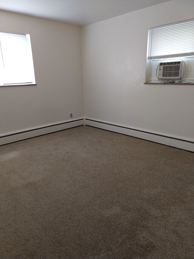 Building Photo - 5361 Plumridge Dr