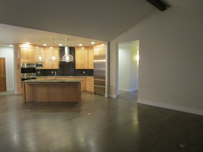 Building Photo - Custom Home in Crystal Springs Subdivision - Available Now!