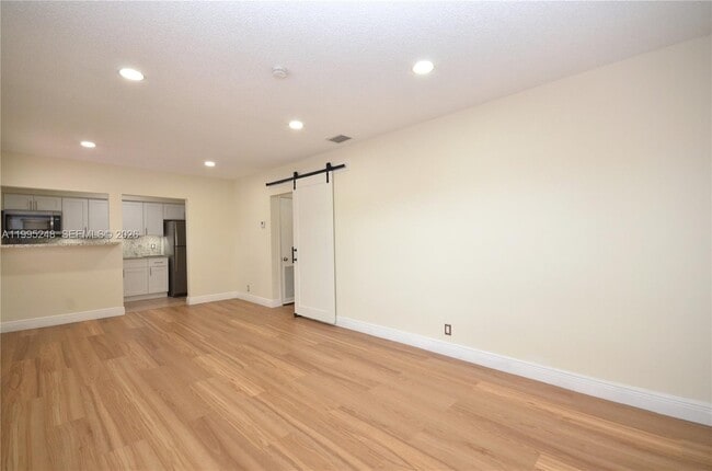 Building Photo - 2430 SW 16th St