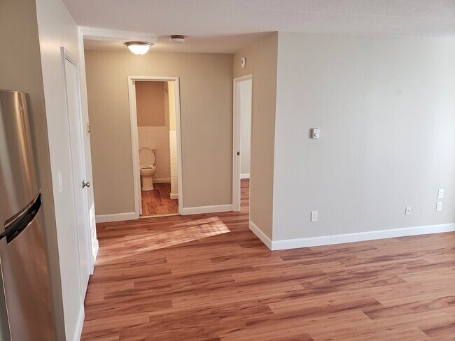 Living/Dining - 10 Main St