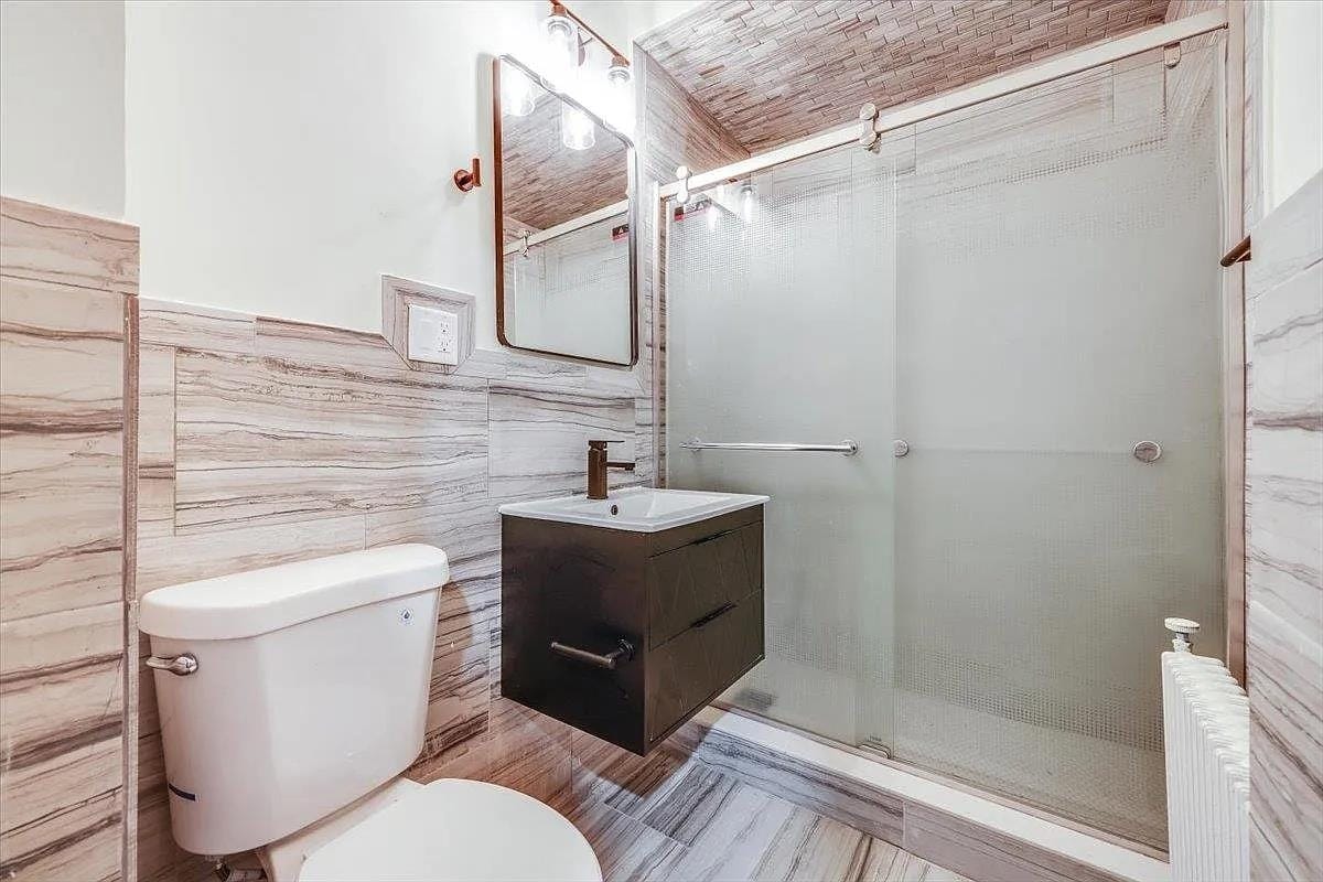 Building Photo - 608 Palisade Ave