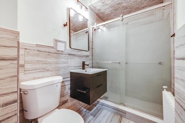 Building Photo - 608 Palisade Ave