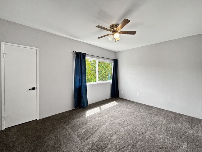 Building Photo - Beautiful 2B/2BA Condo in Mission Valley W...