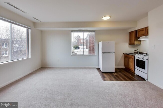 Building Photo - 5509 1st St NW