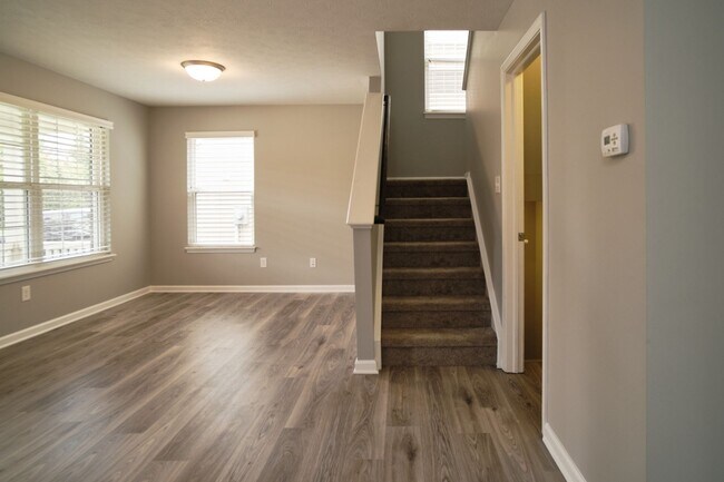 Building Photo - 4BDRM, 2.5 BA with finished basement in Westminster