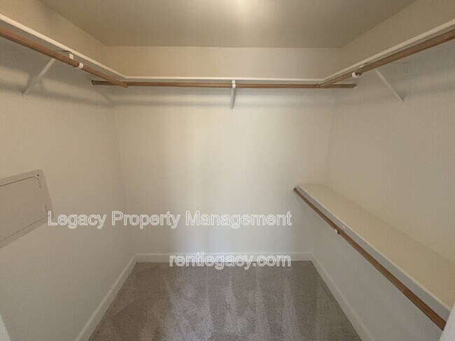 Building Photo - 1501 Secret Ravine Pkwy