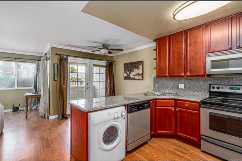 Building Photo - 1280 W Main St