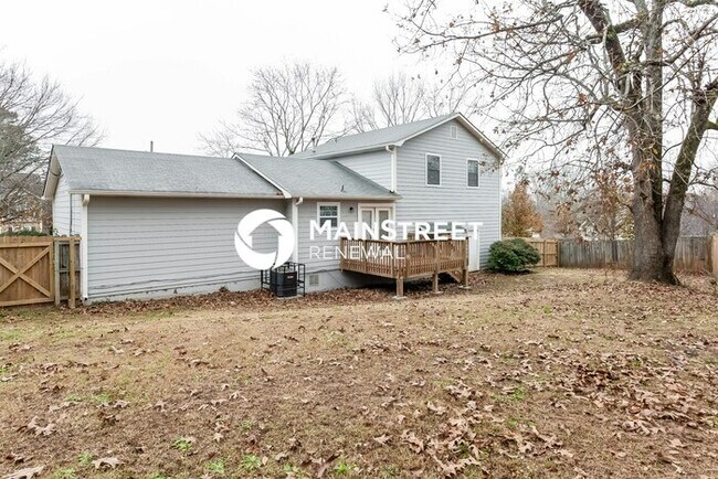 Building Photo - 4 Bedroom Pet-Friendly Home in Jonesboro, ...