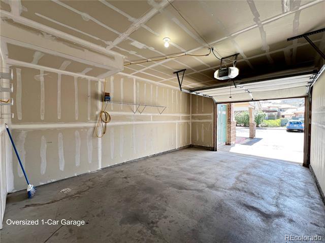 Building Photo - 3865 S Dayton St