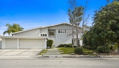 Building Photo - This stunning 5 Bed / 3 Bath Home South of Ventura Boulevard with pool and panoramic views is now...
