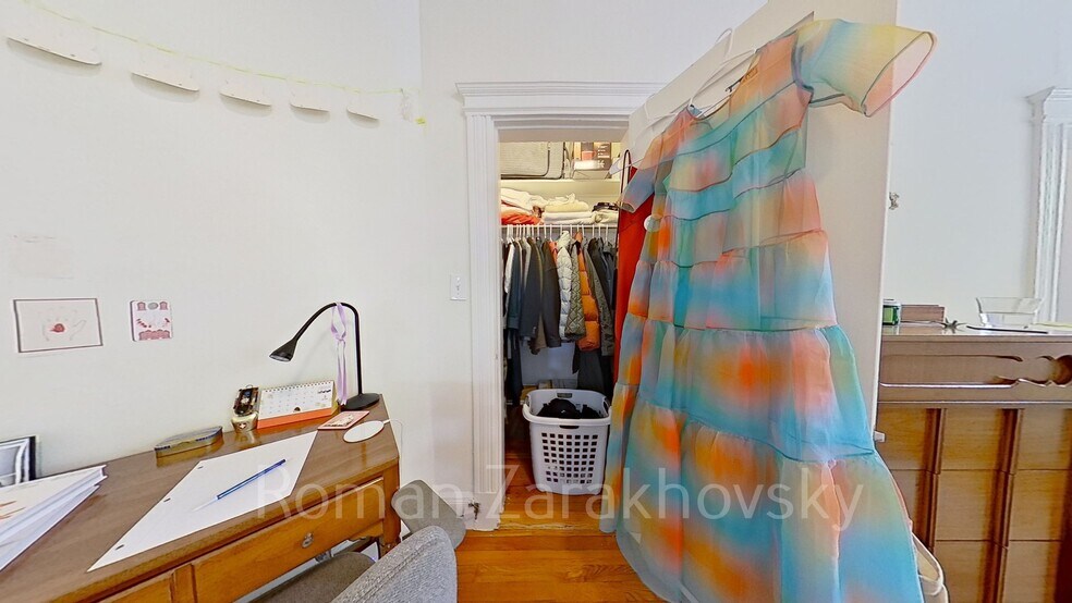 Building Photo - 74 Brainerd Rd