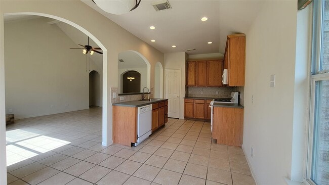 Building Photo - 4822 Bonny Loch Ln