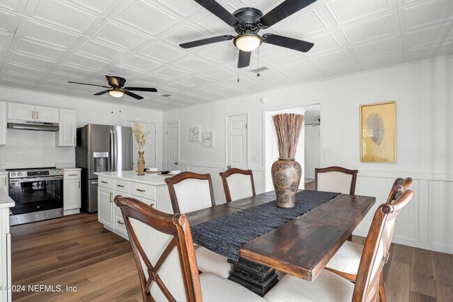 Building Photo - 54221 Cravey Rd