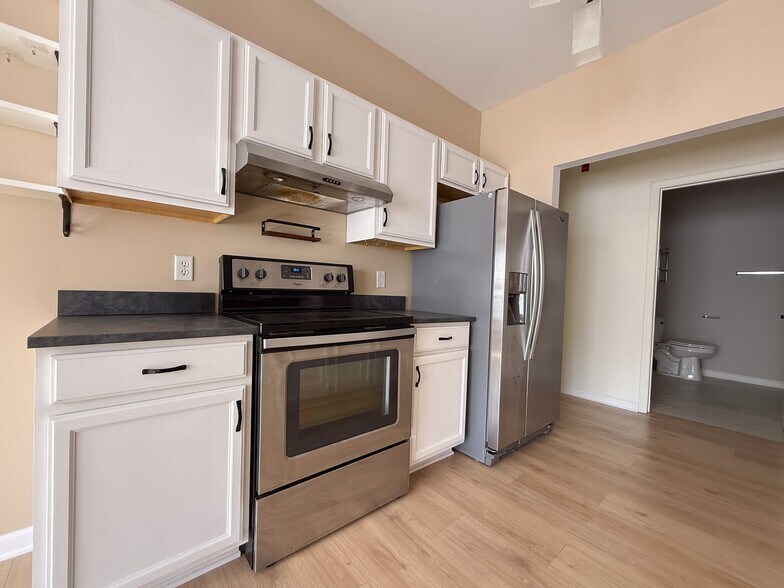 Building Photo - 64 Clingman Ave