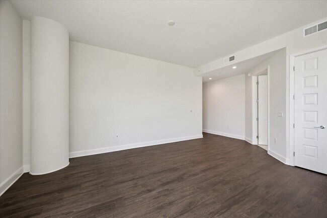 Building Photo - 2000 Hughes Landing Blvd