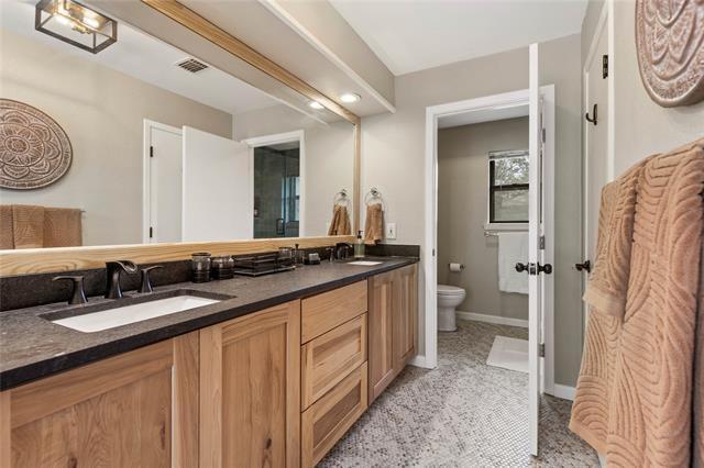 Building Photo - 301 Granada Calle St