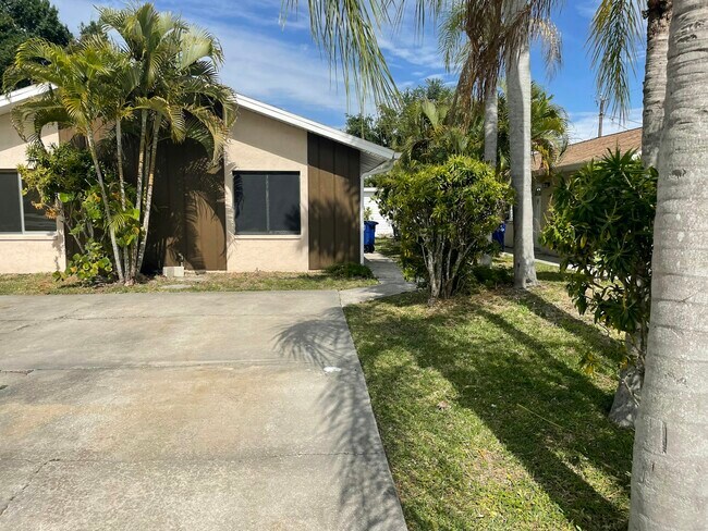 Primary Photo - 16841 Juanita Ave