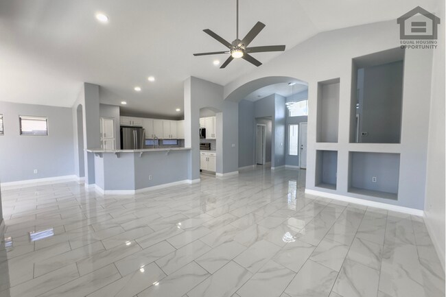 Building Photo - 3Bed/2Bath House at AZ-101 Loop/75th Ave! Ready for Immediate Move-In! -- HOME OFFICE!