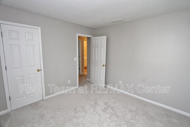 Building Photo - 11700 Bentham Ct