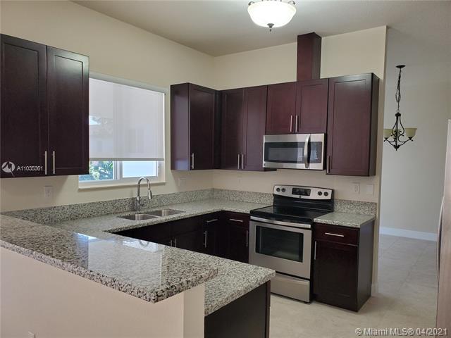 Building Photo - 9334 SW 173rd Ter