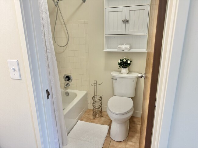 Building Photo - 1100 Tollis Pkwy