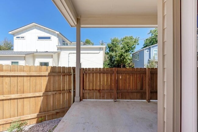 Building Photo - 7714 Watson St