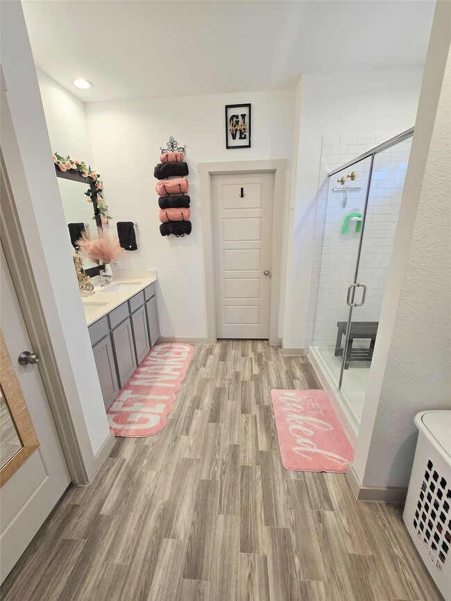 Building Photo - 7722 Caspian Ranch Dr