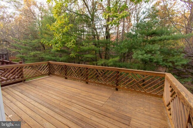 Building Photo - 11970 Thurloe Dr