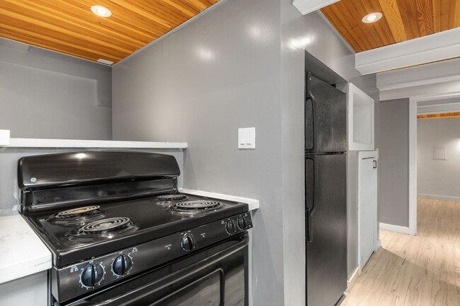 Building Photo - 5155