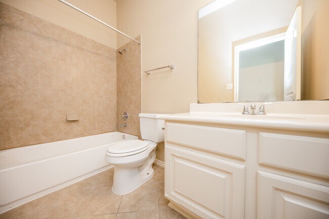 Building Photo - 4019 Windmill Creek Dr