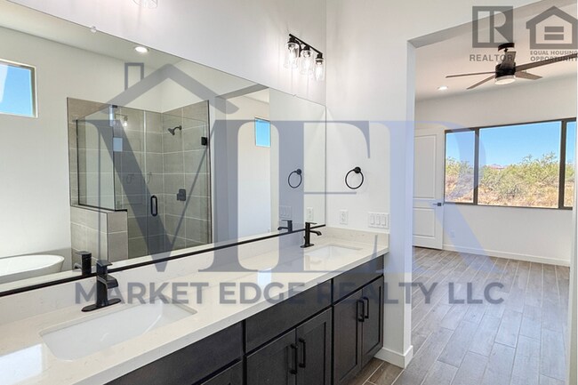 Building Photo - 3Bed/2Bath Home in North Scottsdale! Ready...