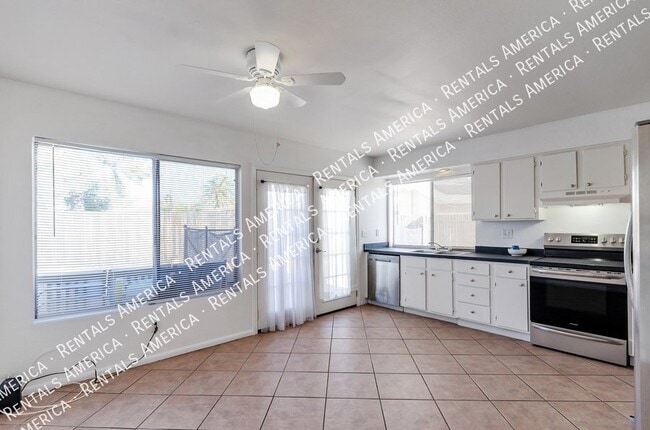Building Photo - 2745 S Pace W Dr