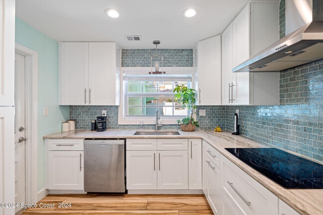 Building Photo - 403 N Neptune Dr