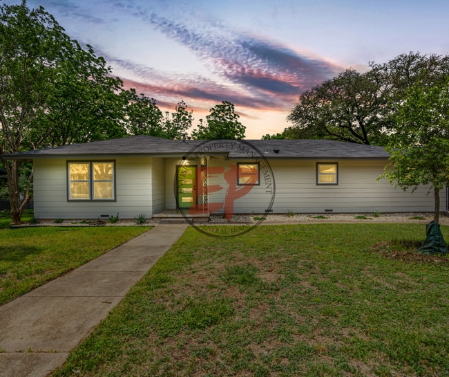 Building Photo - 4600 Cedar Mountain Dr