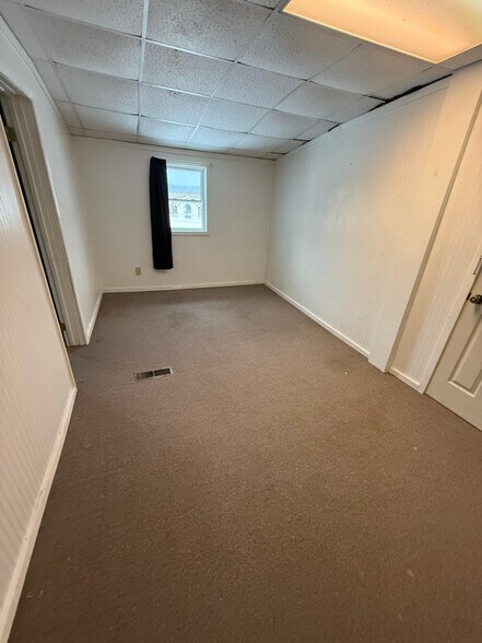 Building Photo - 823 PA-307