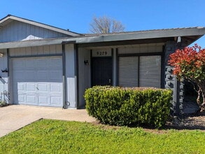 Building Photo - 9279 Corinthian Cir