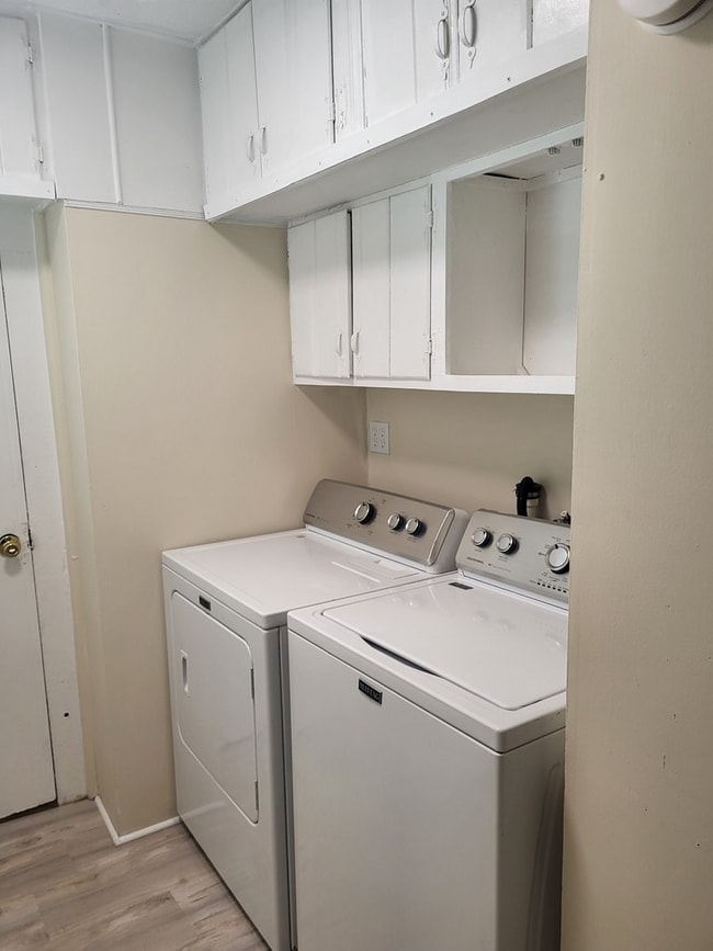 Building Photo - 267 E 1st St