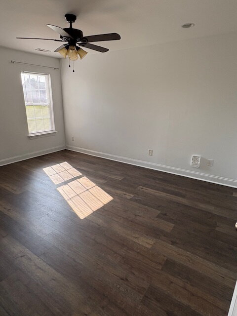 Building Photo - 320 S Square Dr