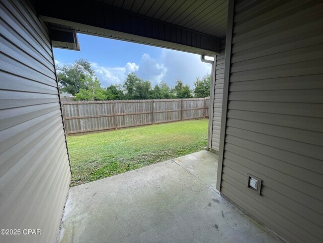 Building Photo - 5307 Seneca Ln