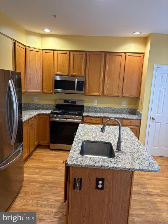 Building Photo - 20225 Yankee Harbor Pl