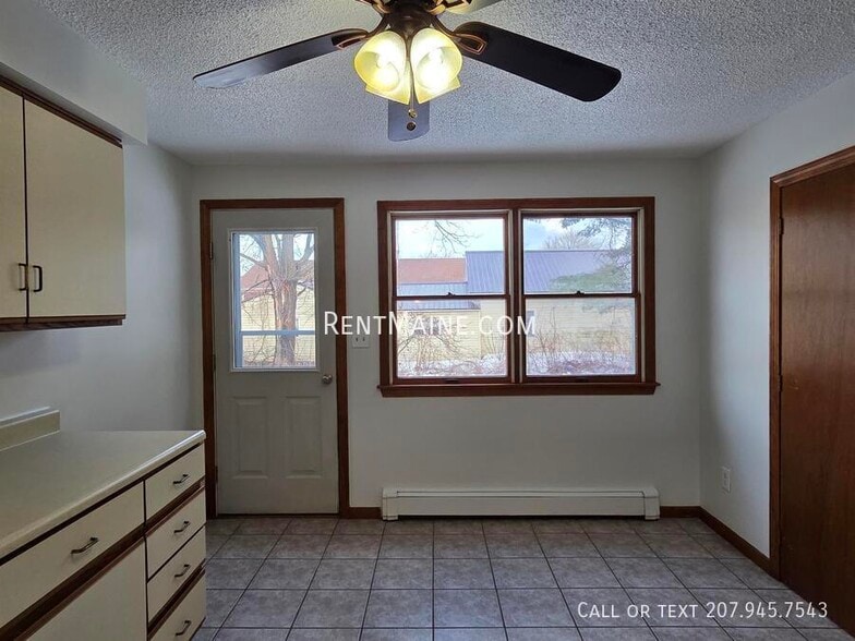 Building Photo - 2 Hartley St