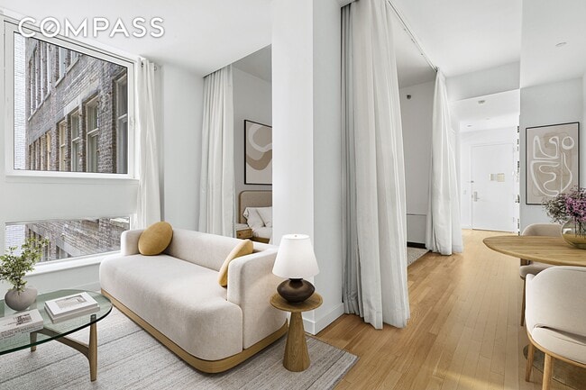 Building Photo - 59 John St