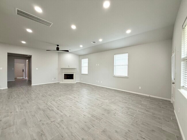 Building Photo - 2731 Glenfield Manor Ln