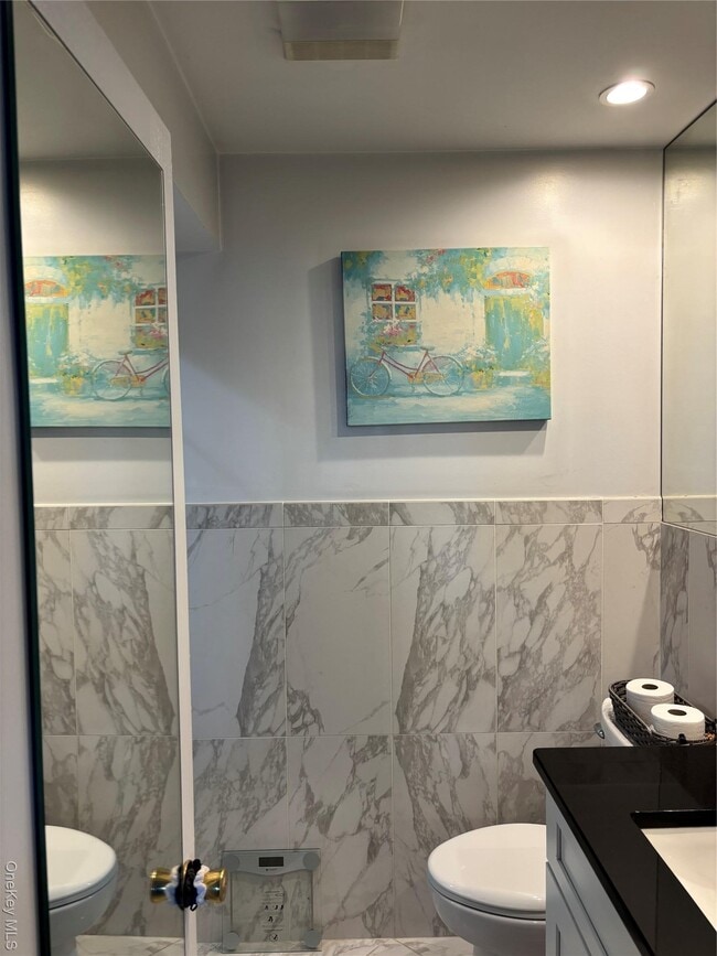 Building Photo - 2 Richmond Rd