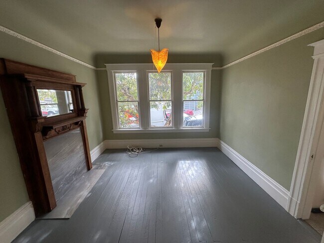 Building Photo - 2728-2730 Sutter Street (1170r)